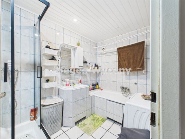 Mieszkanie 4-pokojowe Trzebień. Zdjęcie 12