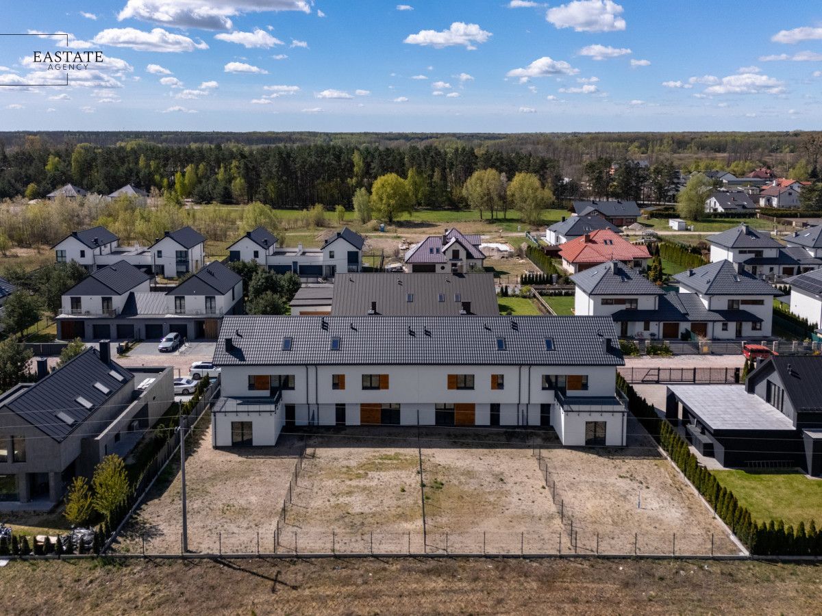 dom szeregowy, 4 pokoje Solec. Zdjęcie 2