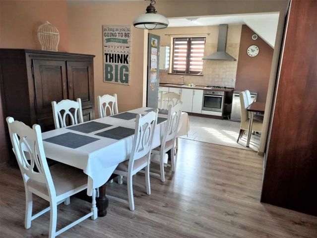 Mieszkanie 4-pokojowe Koło, ul. Wiejska. Zdjęcie 1