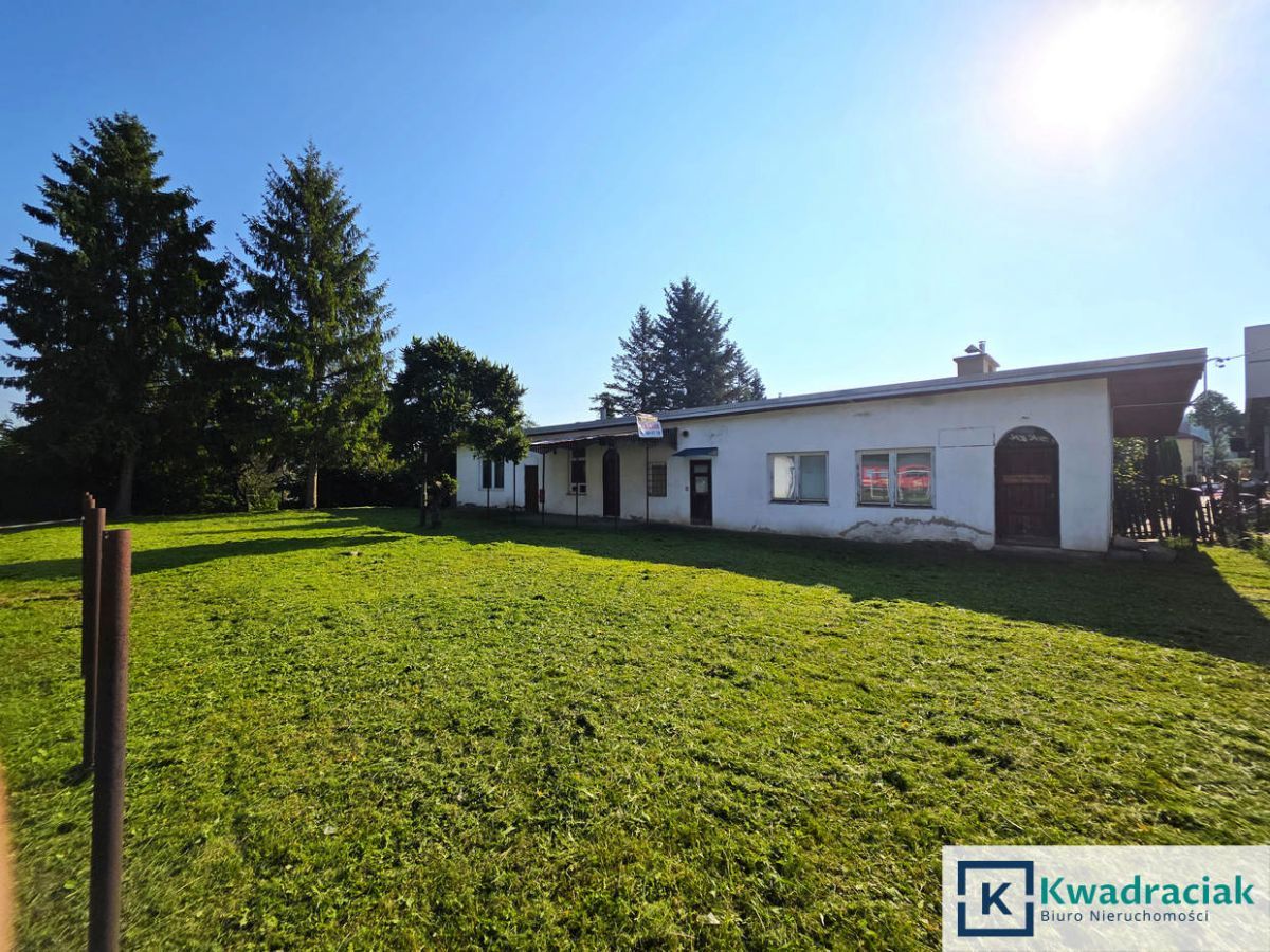 Lokal Zagórz, pl. Obrońców Węzła Zagórskiego. Zdjęcie 6