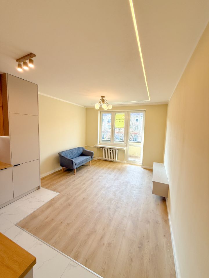 Mieszkanie 3-pokojowe Częstochowa Centrum, al. Aleja Najświętszej Maryi Panny. Zdjęcie 2