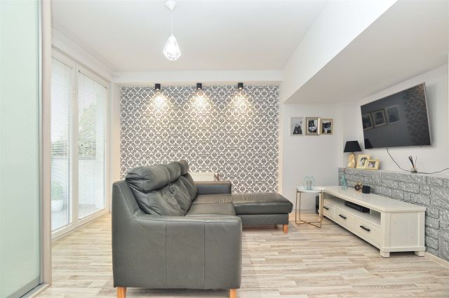 dom wolnostojący, 7 pokoi Szczecin Dąbie. Zdjęcie 2