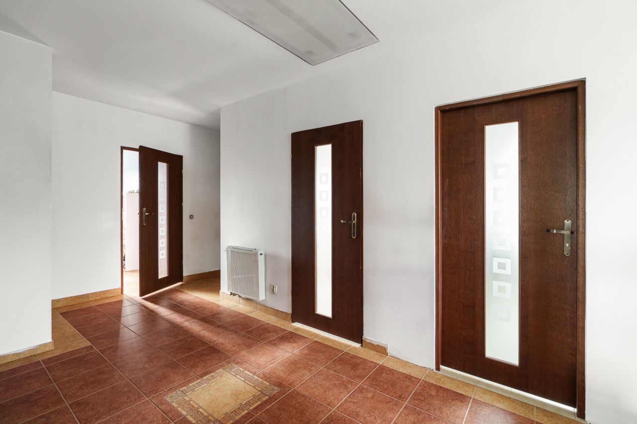 dom wolnostojący, 7 pokoi Murowana Goślina. Zdjęcie 12