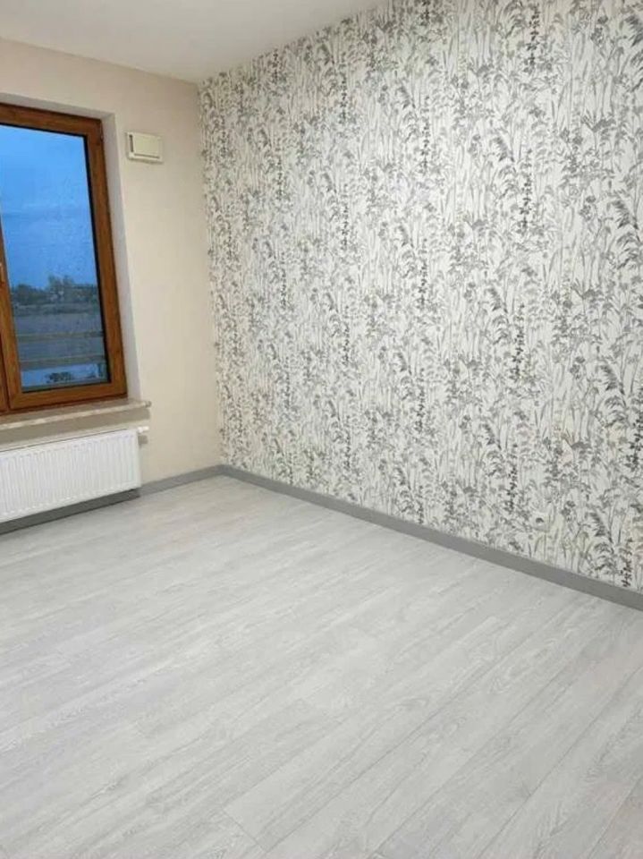 Mieszkanie 3-pokojowe Zamienie. Zdjęcie 4