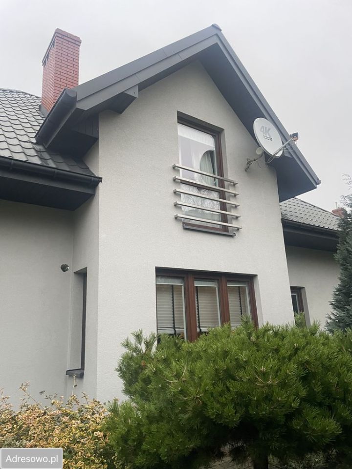 dom wolnostojący, 4 pokoje Tarnobrzeg, ul. św. Kingi. Zdjęcie 3