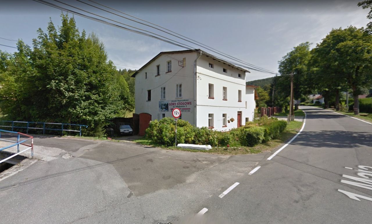 dom wolnostojący, 5 pokoi Kudowa-Zdrój, ul. 1 Maja. Zdjęcie 1