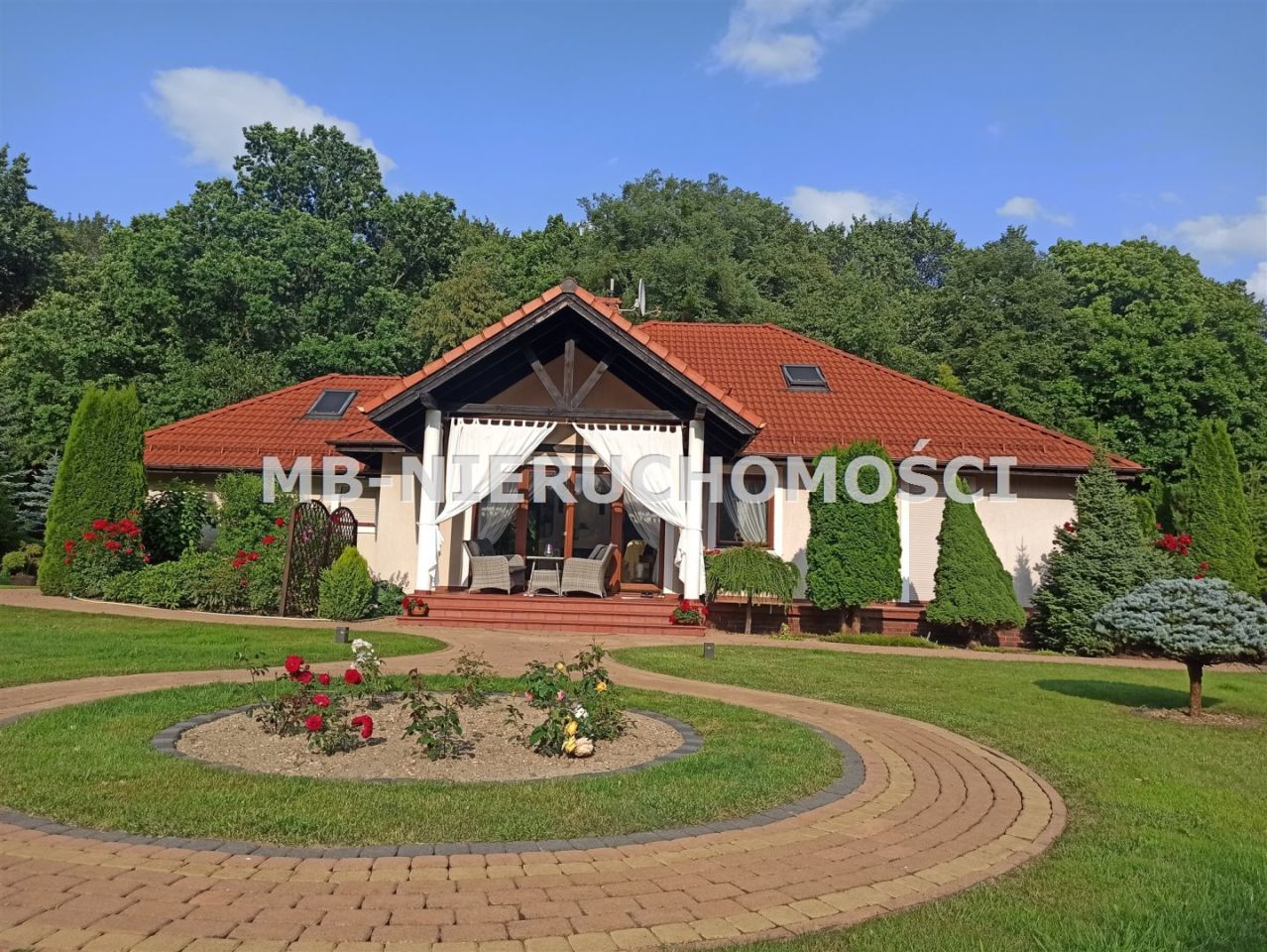 dom wolnostojący, 5 pokoi Sząbruk. Zdjęcie 7