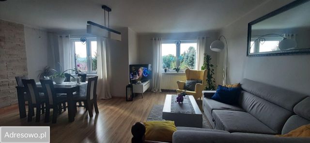 bliźniak, 6 pokoi Jelenia Góra Cieplice Śląskie-Zdrój. Zdjęcie 1