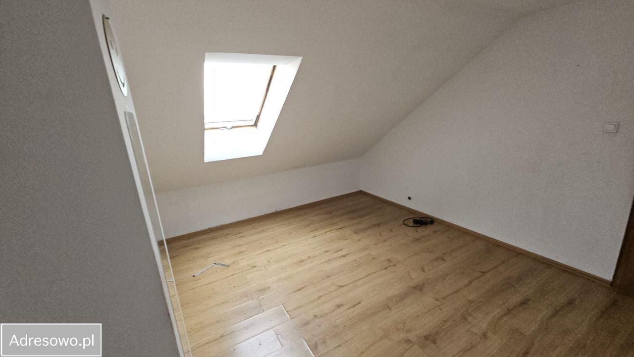 Mieszkanie 5-pokojowe Piecowice, ul. Leśna. Zdjęcie 2