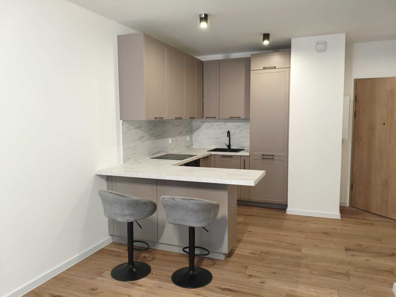 Mieszkanie 2-pokojowe Katowice Muchowiec, ul. Przemysłowa. Zdjęcie 7