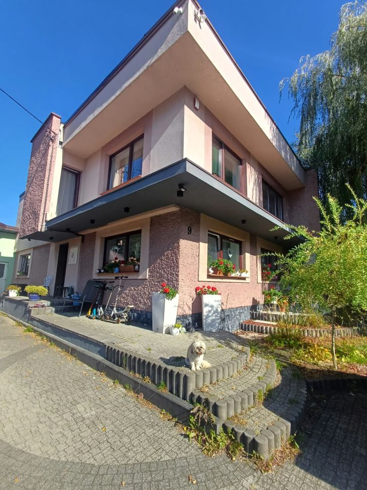 dom wolnostojący, 6 pokoi Częstochowa Zawodzie, ul. Marysia. Zdjęcie 21