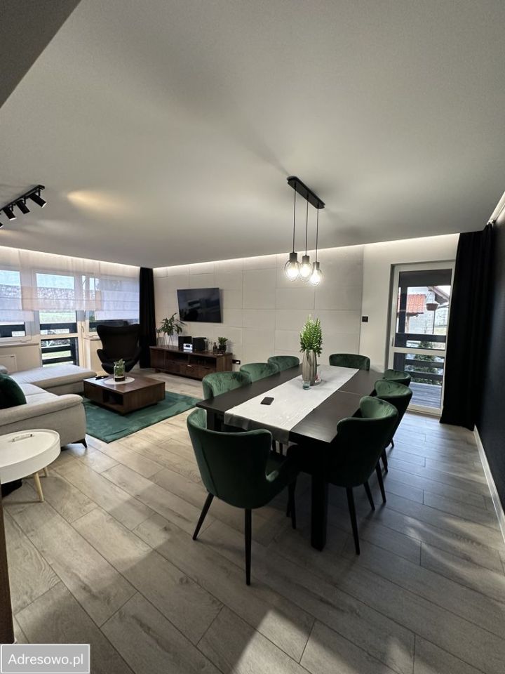 dom wolnostojący, 8 pokoi Sadki