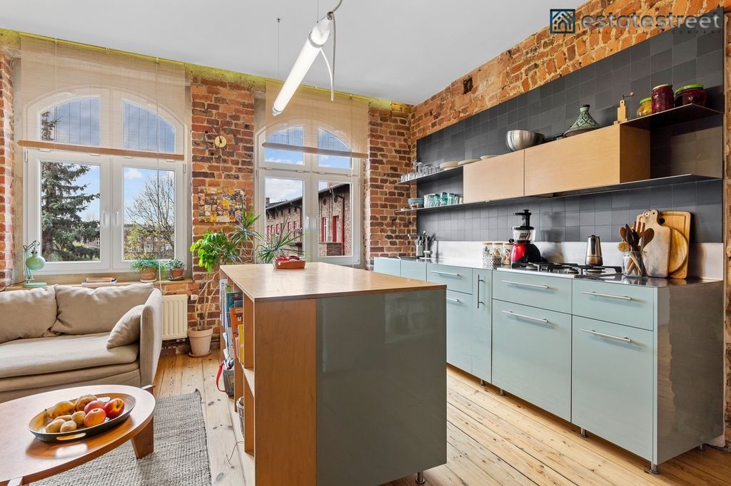 Mieszkanie 3-pokojowe Katowice Nikiszowiec, ul. Wyzwolenia. Zdjęcie 3