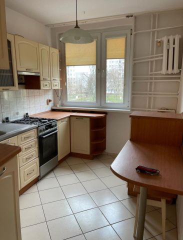 Mieszkanie 3-pokojowe Wrocław Różanka, ul. Jugosłowiańska. Zdjęcie 1