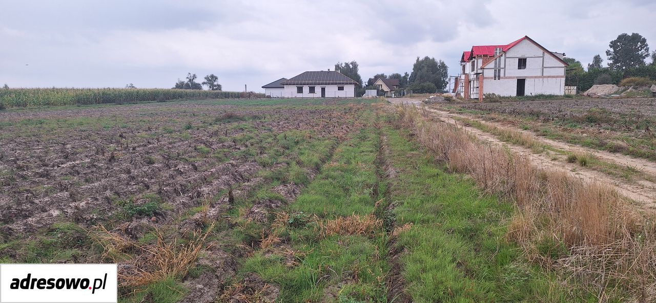Działka budowlana Piotrów. Zdjęcie 2