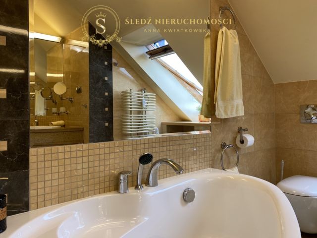 Mieszkanie 4-pokojowe Wałbrzych Sobięcin, ul. Karkonoska. Zdjęcie 6
