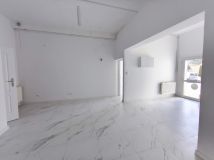 Lokal Oborniki Śląskie Centrum, ul. Marii Skłodowskiej-Curie. Zdjęcie 1