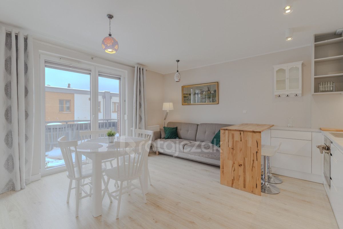 Mieszkanie 3-pokojowe Wejherowo Śmiechowo, ul. Kazimierza Dzięcielskiego. Zdjęcie 2