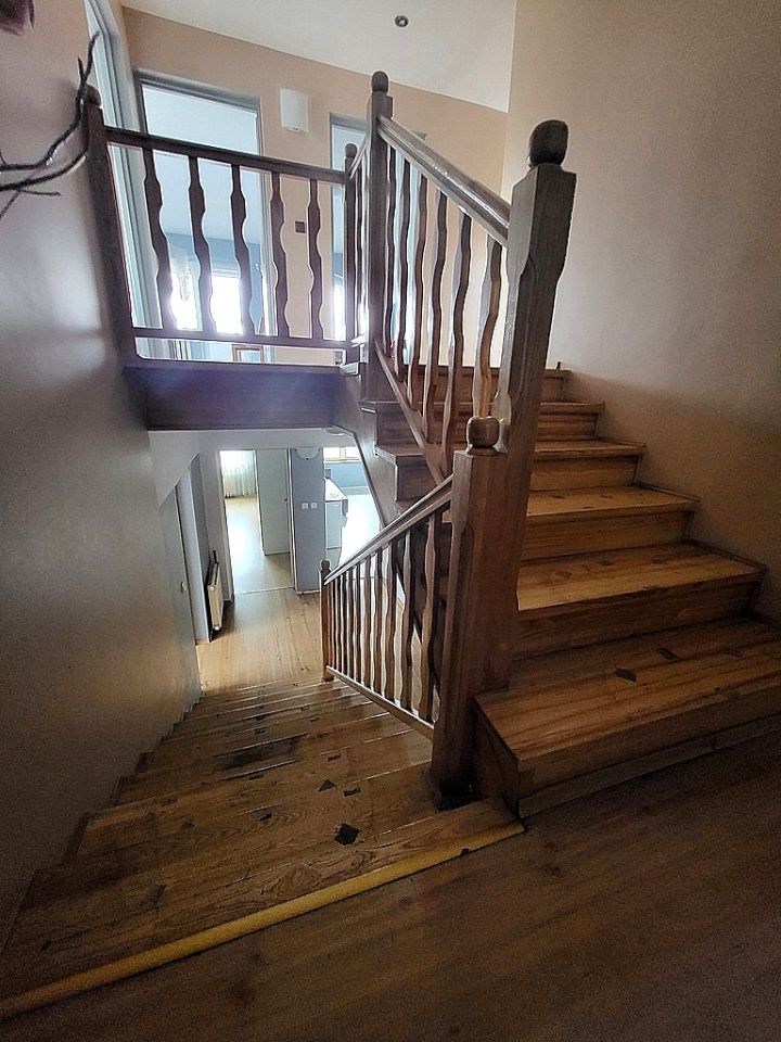 dom wolnostojący, 9 pokoi Czernica. Zdjęcie 3