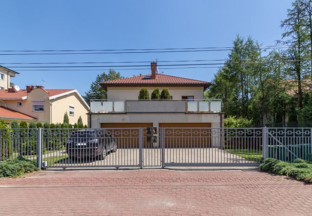 Mieszkanie 5-pokojowe Piaseczno, ul. Tulipanów. Zdjęcie 1