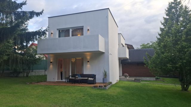 dom wolnostojący, 5 pokoi Marki, ul. Księżycowa. Zdjęcie 1