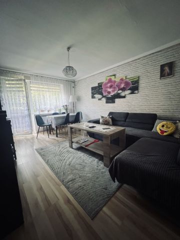 Mieszkanie 3-pokojowe Rąbino. Zdjęcie 1