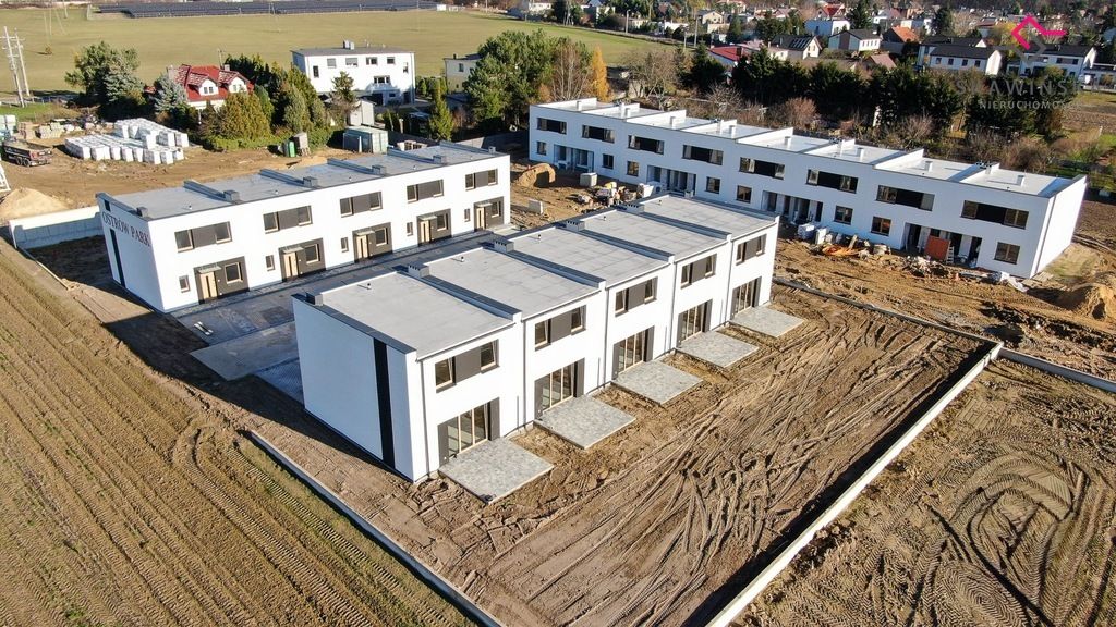 dom szeregowy, 4 pokoje Janków Przygodzki. Zdjęcie 2