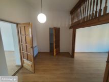 Mieszkanie 6-pokojowe Działoszyce, ul. Plac Partyzantów. Zdjęcie 4