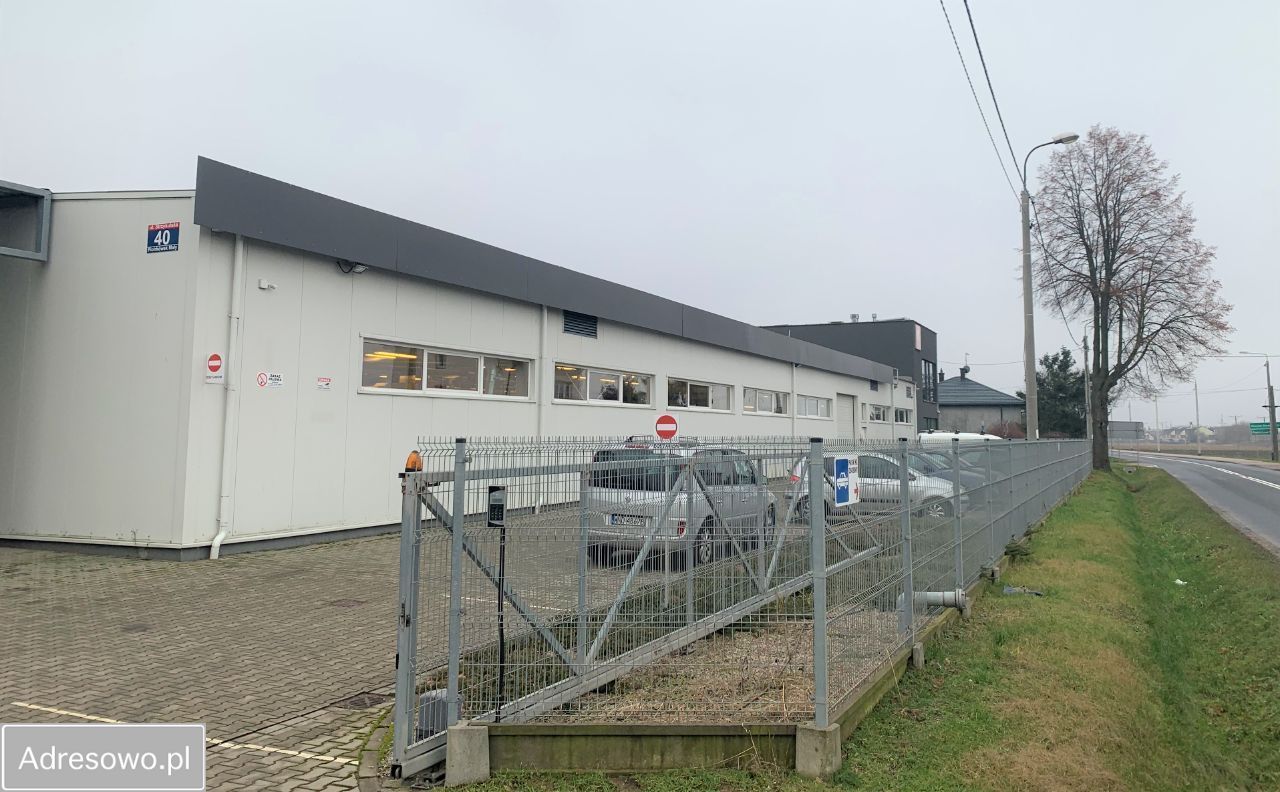 Hala/magazyn Piotrkówek Mały. Zdjęcie 17