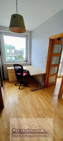 Mieszkanie 3-pokojowe Warszawa Wesoła, ul. Jeździecka. Zdjęcie 12