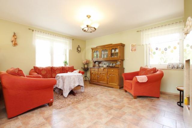 dom wolnostojący, 7 pokoi Mąkoszyce. Zdjęcie 8