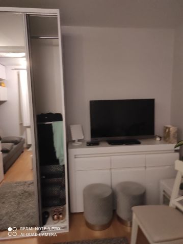 Mieszkanie 1-pokojowe Kraków Mydlniki, ul. Wincentego Weryhy-Darowskiego. Zdjęcie 1