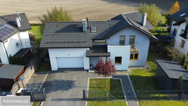 dom wolnostojący, 4 pokoje Katowice Podlesie, ul. Sarnia. Zdjęcie 1