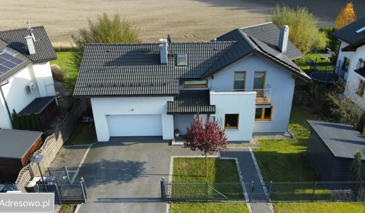 dom wolnostojący, 4 pokoje Katowice Podlesie, ul. Sarnia