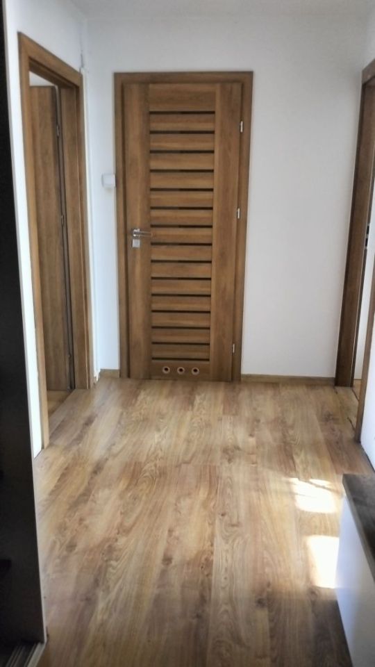 Mieszkanie 3-pokojowe Gniezno, ul. Budowlanych. Zdjęcie 3