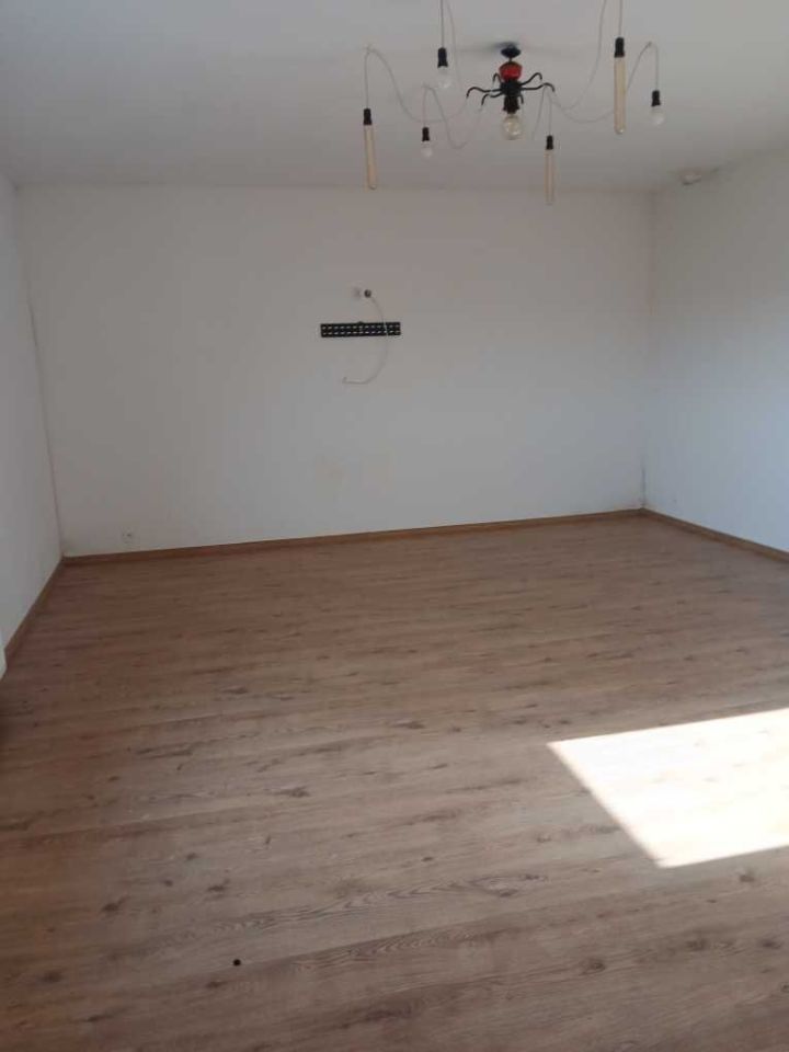 Mieszkanie 3-pokojowe Krzelów. Zdjęcie 4