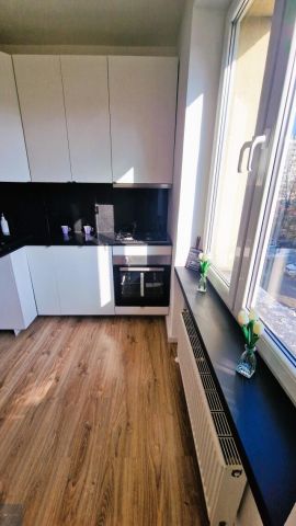 Mieszkanie 2-pokojowe Zabrze, ul. gen. Charlesa de Gaulle'a. Zdjęcie 2