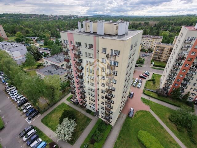 Mieszkanie 3-pokojowe Chorzów, ul. Brzozowa. Zdjęcie 2