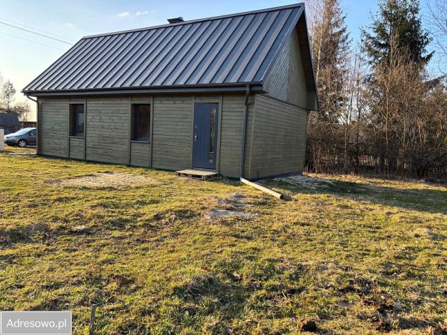 dom wolnostojący, 2 pokoje Paruchy. Zdjęcie 1