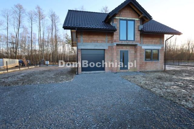 dom wolnostojący, 4 pokoje Dąbrówka. Zdjęcie 1
