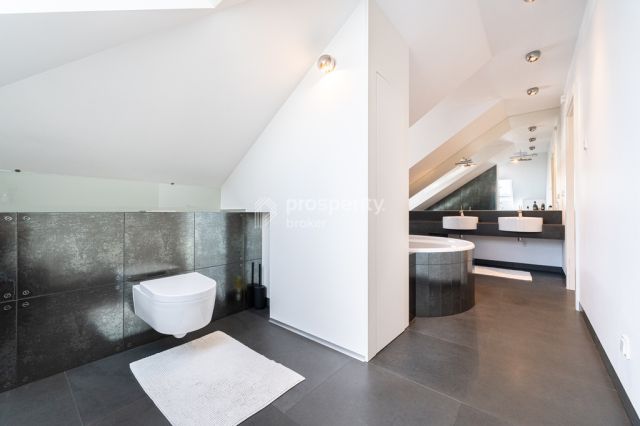 dom wolnostojący, 5 pokoi Warszawa Wawer. Zdjęcie 15