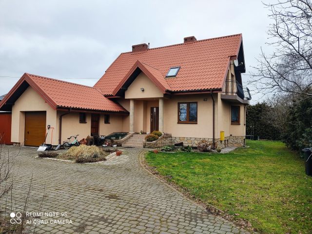 dom wolnostojący, 5 pokoi Ćmiłów. Zdjęcie 1