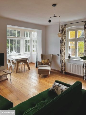 Mieszkanie 3-pokojowe Jedlina-Zdrój, ul. Henryka Sienkiewicza. Zdjęcie 1
