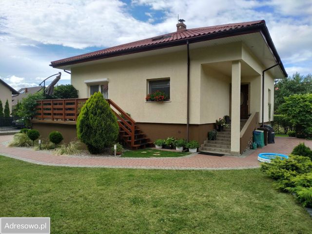 dom wolnostojący, 6 pokoi Mosty, ul. Dębowa. Zdjęcie 1