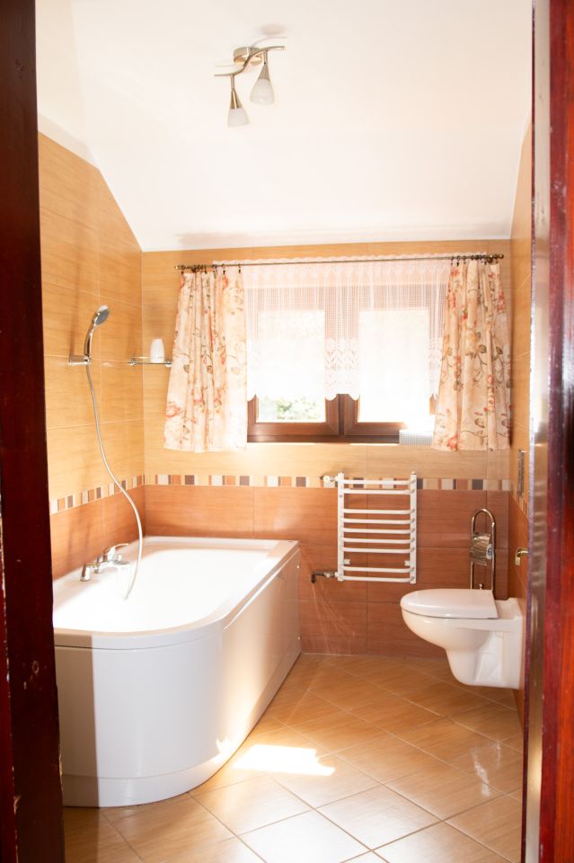 dom wolnostojący, 7 pokoi Frombork, ul. Elbląska. Zdjęcie 18