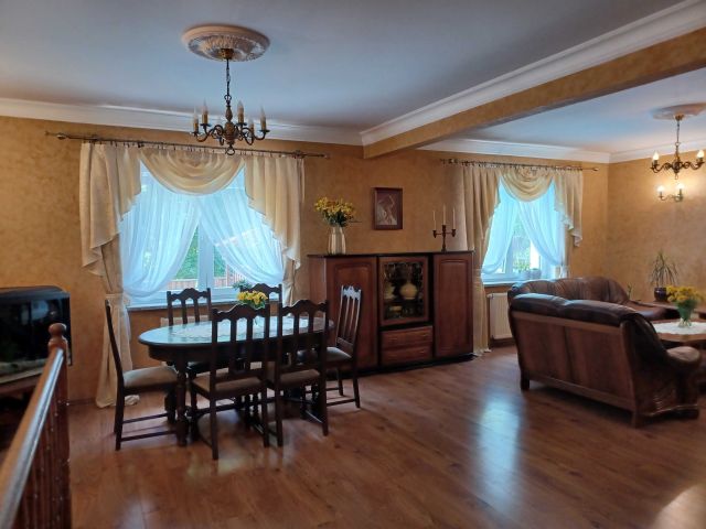 Mieszkanie 4-pokojowe Żagań. Zdjęcie 1