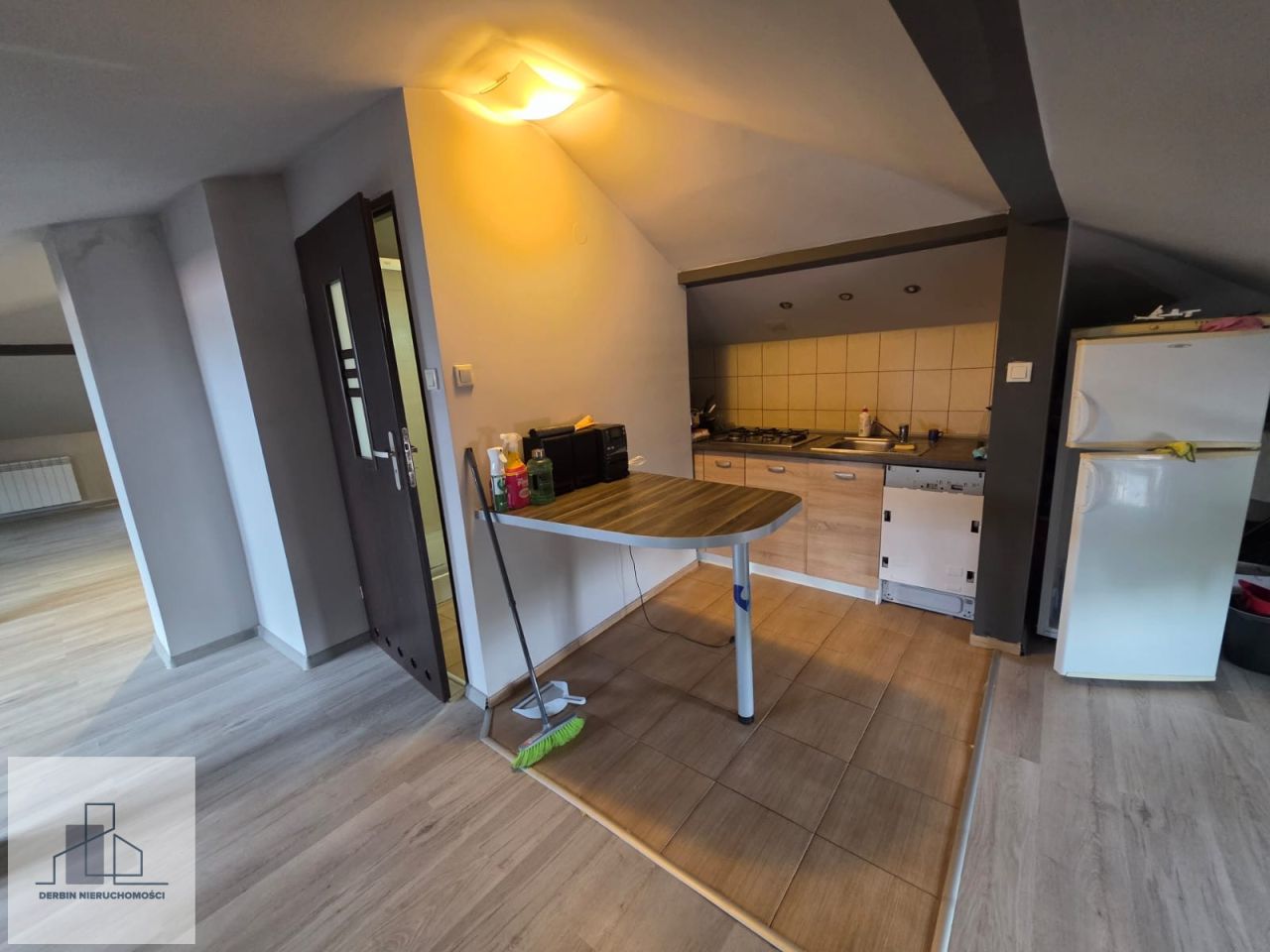 dom wolnostojący, 9 pokoi Legionowo. Zdjęcie 11