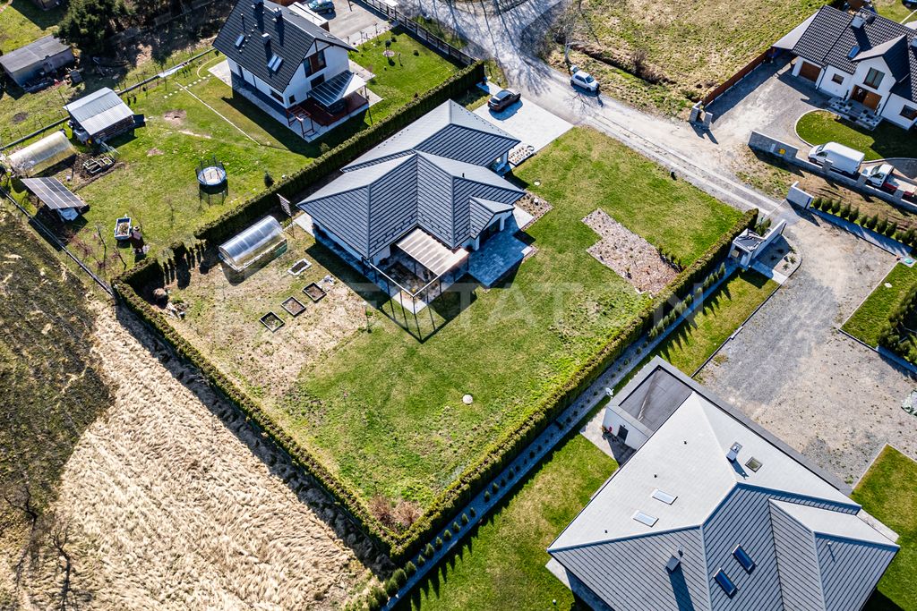 dom wolnostojący, 4 pokoje Trzciana. Zdjęcie 24