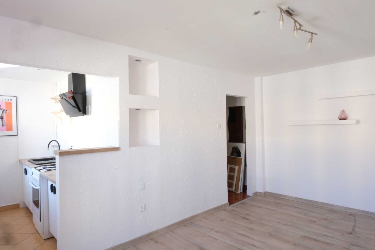 Mieszkanie 1-pokojowe Zgierz. Zdjęcie 2