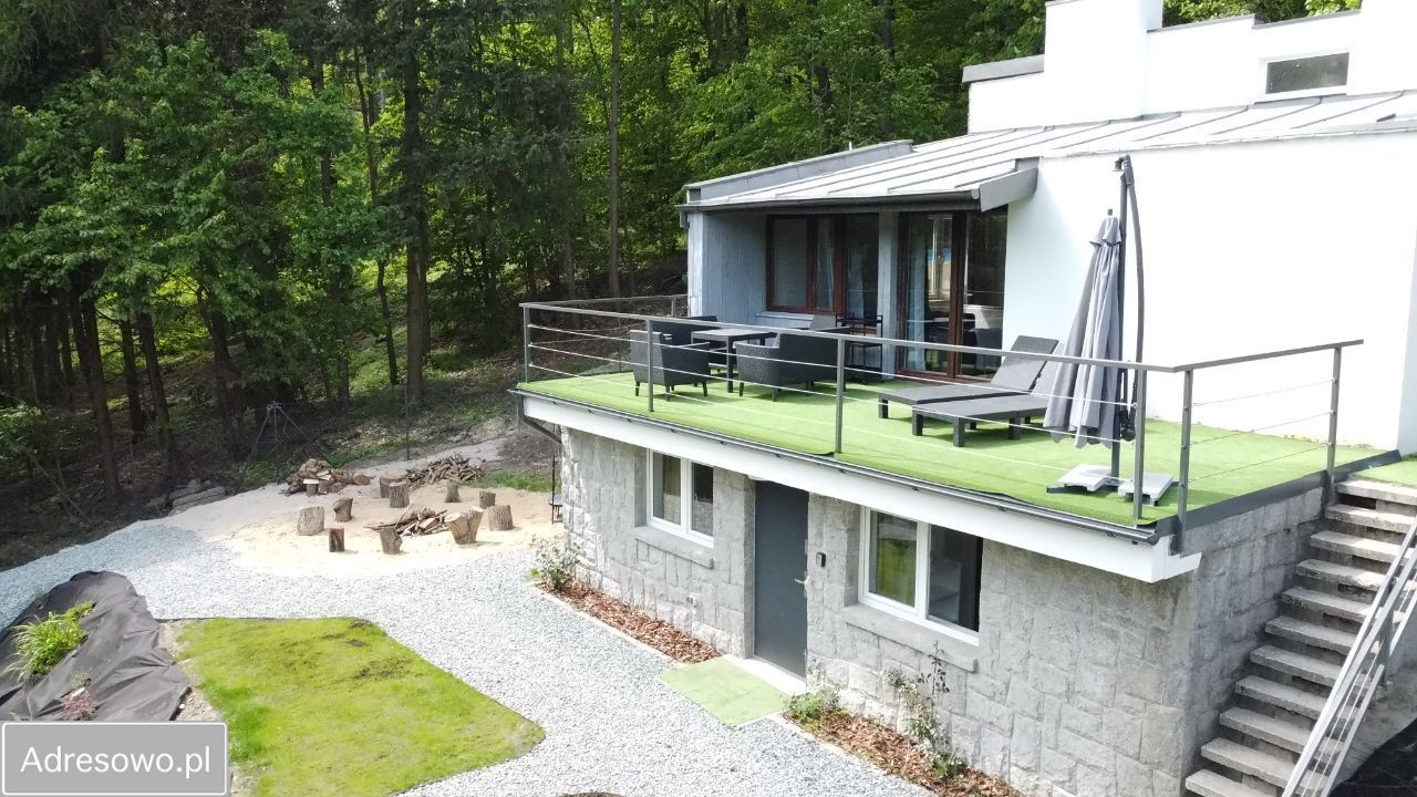 dom wolnostojący, 6 pokoi Strzegomiany. Zdjęcie 14